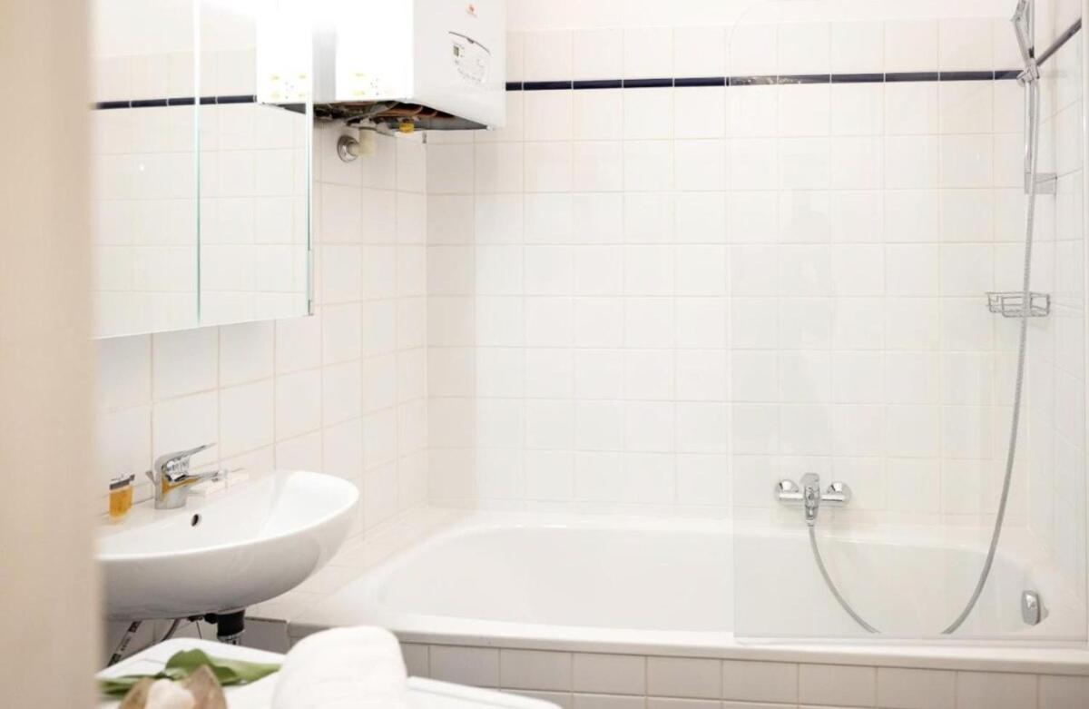 Apartment Bright & Calm With Free Parking Wien